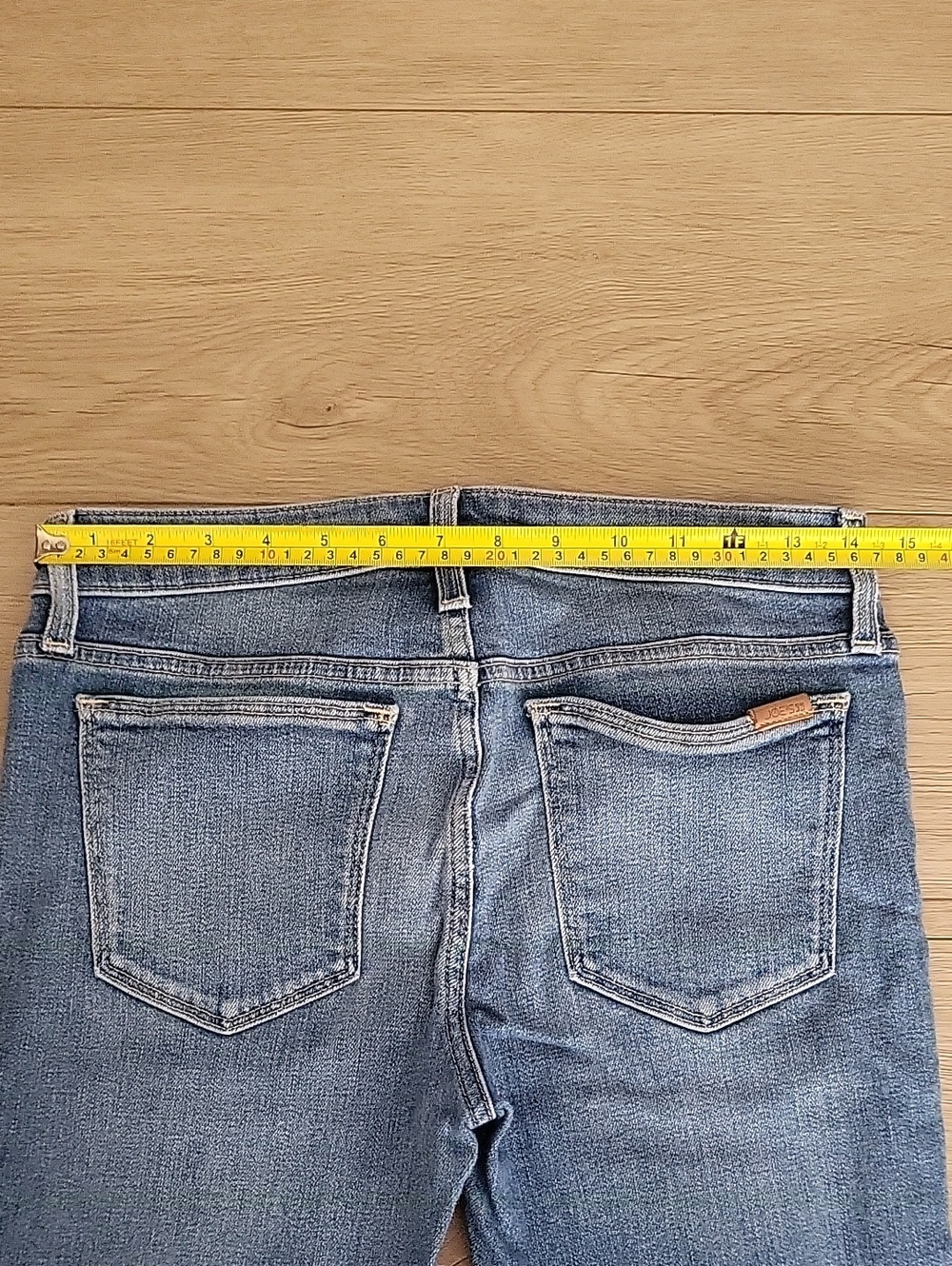 Jeans - Picture 11 of 12